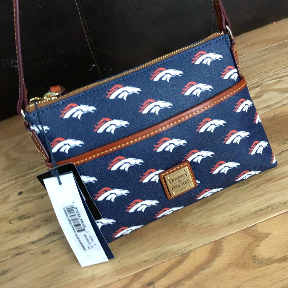 Dooney & Bourke Crossbody NWT